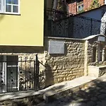 къщата с чешмата *
