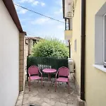 къщата с чешмата Apartment *