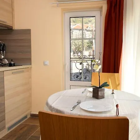 къщата с чешмата Daire *