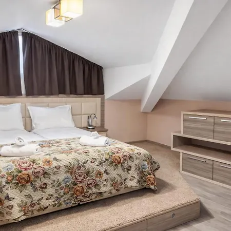 къщата с чешмата Apartment *