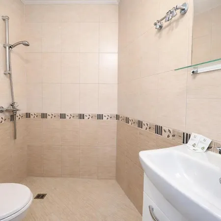 къщата с чешмата Apartment