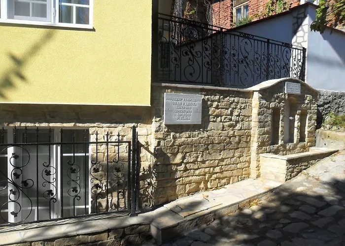 къщата с чешмата *